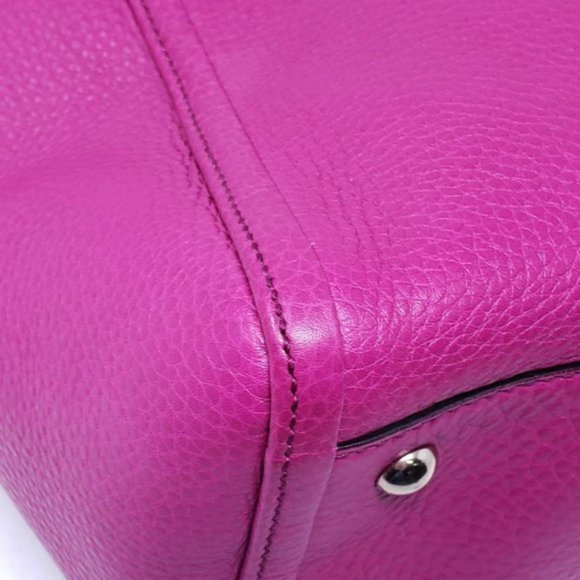 Auth GUCCI Soho Fuchsia Calfskin Crossbody Bag - Picture 9 of 16